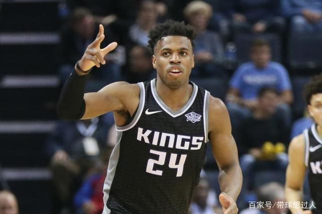 西甲综合：姆巴佩、维尼修斯建功 皇马击败阿拉维斯