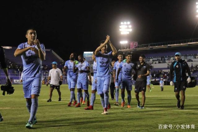 38岁拉莫斯在社交媒体晒照发文：秋季训练！